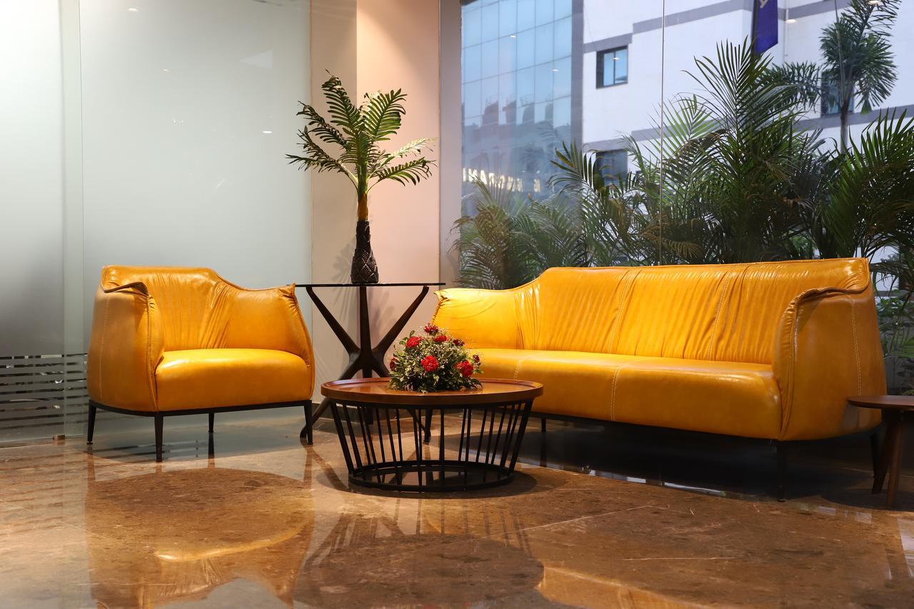 Hotel Ebony Residency Ahmedabad Esterno foto