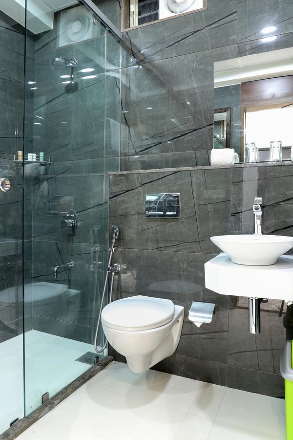 Hotel Ebony Residency Ahmedabad Esterno foto
