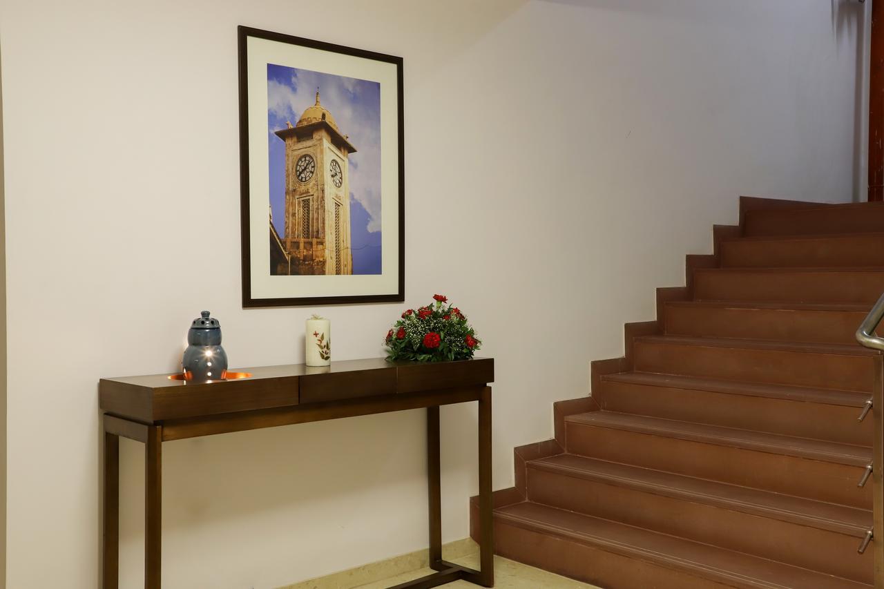 Hotel Ebony Residency Ahmedabad Esterno foto